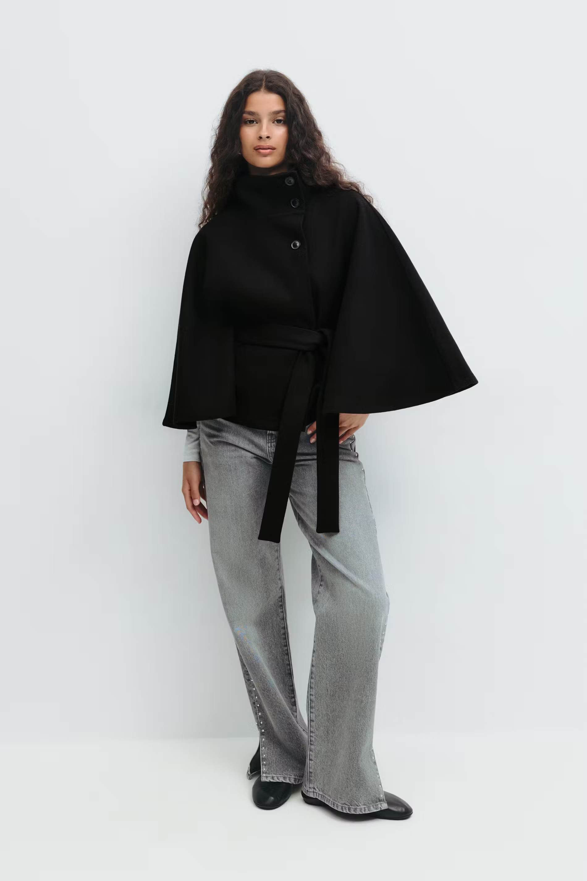 Loreza Cape Coat | Elegant Women’s Coat with Belt & High Collar